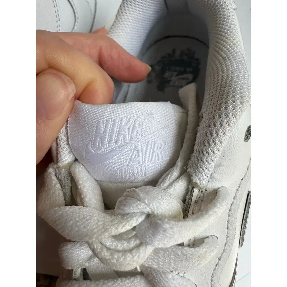 Nike Size 6Y Air Force 1 Low Top Sneakers Womens 7.5 Mens 6 Triple White Retro - Picture 11 of 13